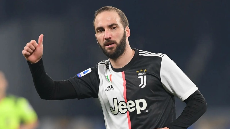 Cầu thủ Gonzalo Higuain xứng đáng được tôn trọng hơn như vậy