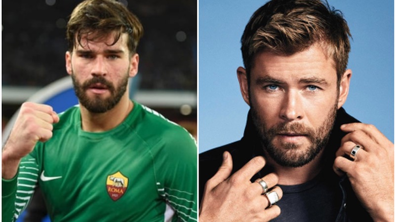 Thủ môn Alisson Becker có vẻ ngoài rất tương đồng với diễn viên đóng vai thần sấm