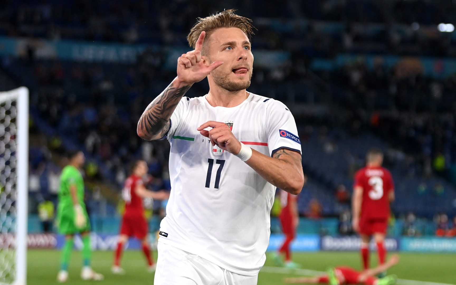 Ciro Immobile: Từ vô hại đến vô giá