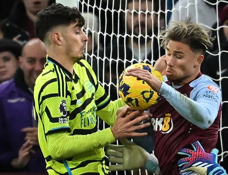 Tìm hiểu về quy tắc dùng tay trong bóng đá | Sport9 Việt Nam