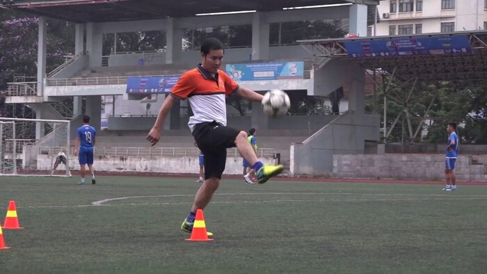 Bật Mí Cách Kiểm Soát Bóng Tốt: Kỹ Năng, Chiến Thuật Và Luyện Tập