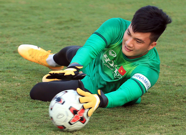 Thủ môn được HLV Park Hang-seo bổ sung phút chót vào danh sách đi UAE là ai? - Báo và Đài Phát thanh Truyền hình Lạng Sơn