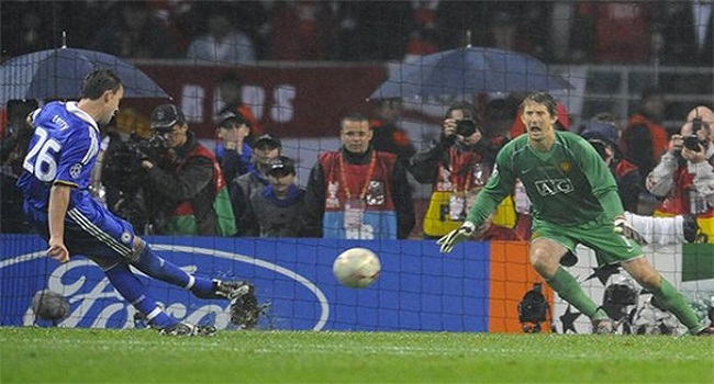 Toàn cảnh loạt sút luân lưu cân não trên chấm 11m