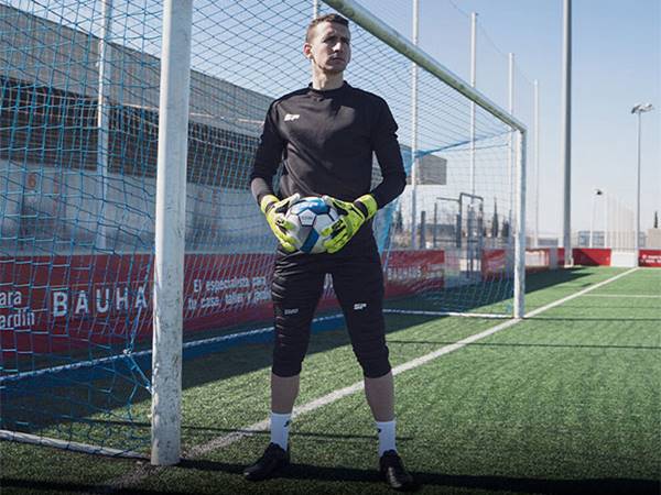 Cách Khép Góc Của Thủ Môn Chi Tiết Và Những Lưu Ý