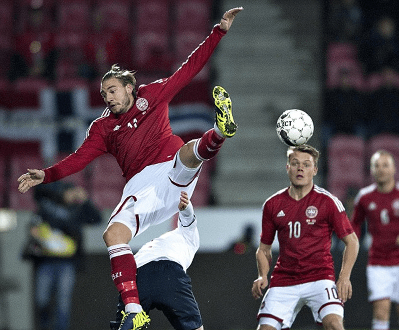 Nicklas Bendtner và những khoảnh khắc đáng nhớ