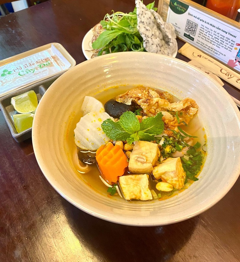 Hủ tiếu chay Cây Đề thanh đạm nhưng đậm đà