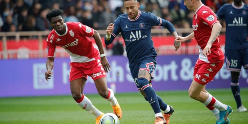 3 cách thoát pressing hiệu quả ở khu vực trung tuyến